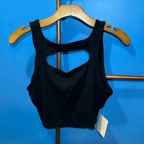 Lululemon tank - Picture 1 of 4